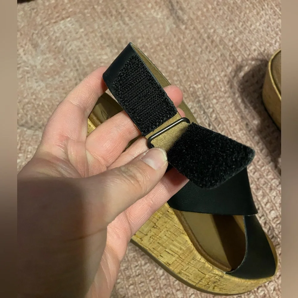 Clarks Black Wedge Sandals - Picture 7 of 8